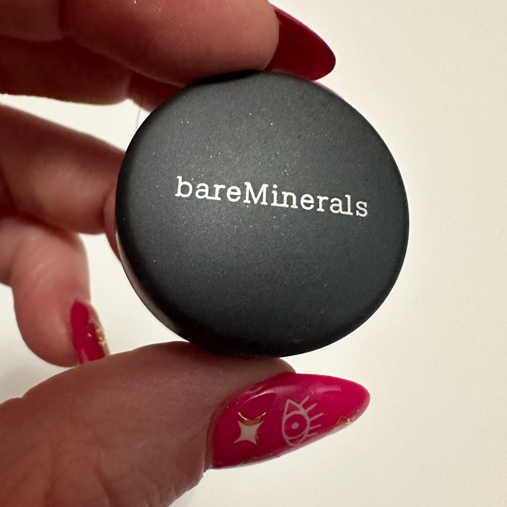bareMinerals, MONTANA loose eyeshadow, travel size - Picture 9 of 10